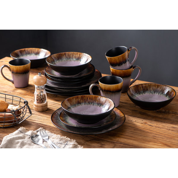 Artistic shop accents dinnerware